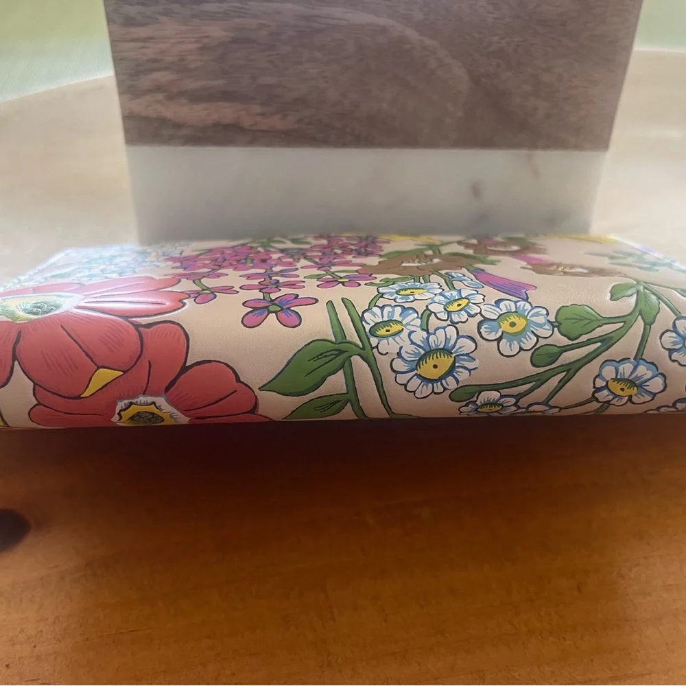 Coach Slim Wallet with Floral Print - Picture 4 of 11